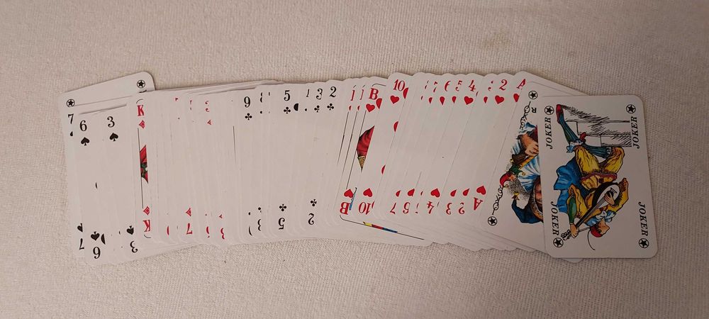 Cărți NOI de Poker și pentru Skat,Doppelkopf,Romme,Canasta, Bridge,etc
