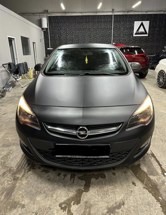 Opel Astra J Hatchback