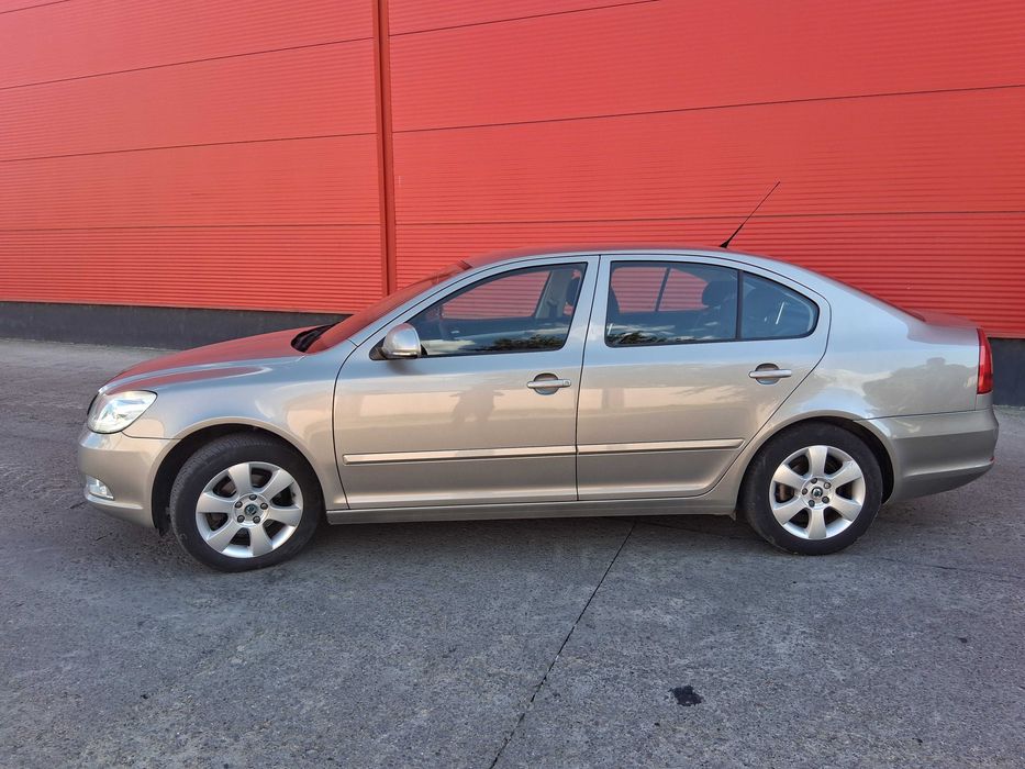 SKODA Octavia 2009 — imagine 2
