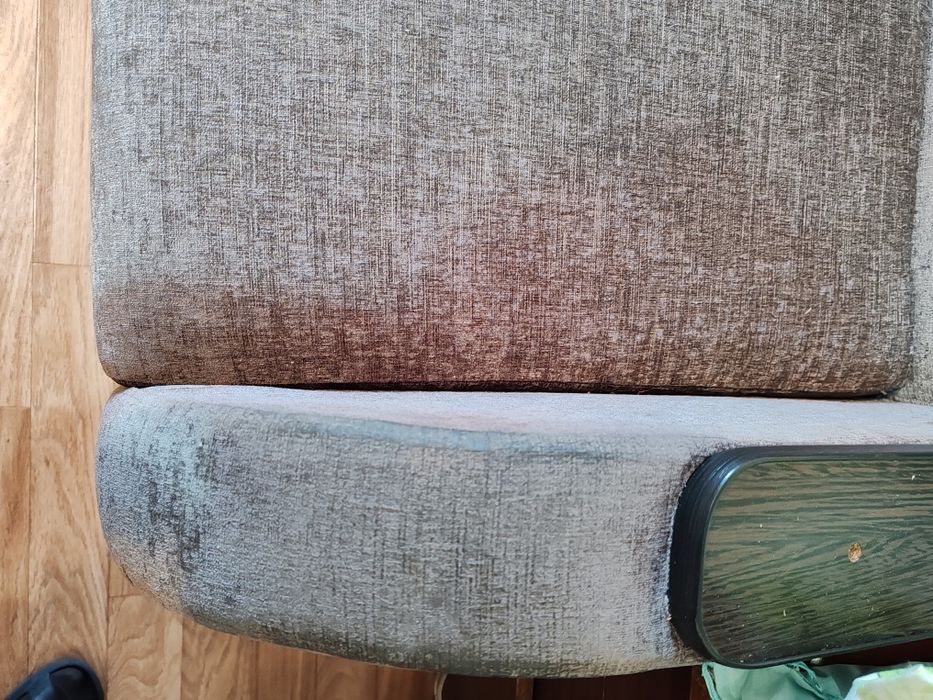 Продам диван с креслом