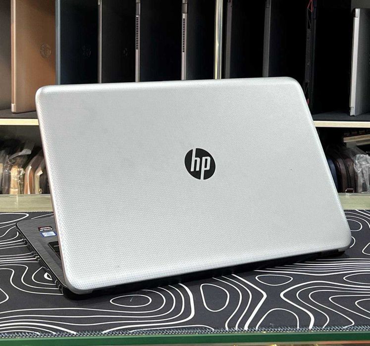 HP Notebook i5-6200U DDR3 8GB SSD Sata 256GB 15'6 HD