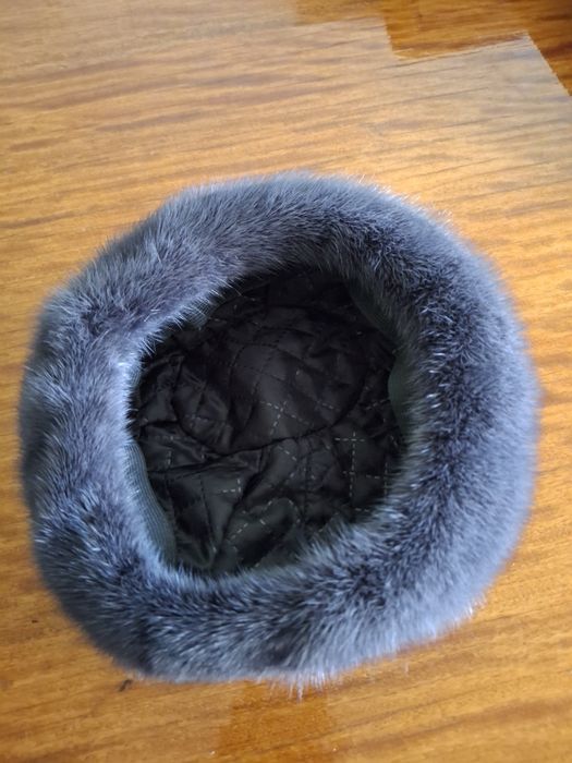 Продаю норковый берёт 56-57 разм.