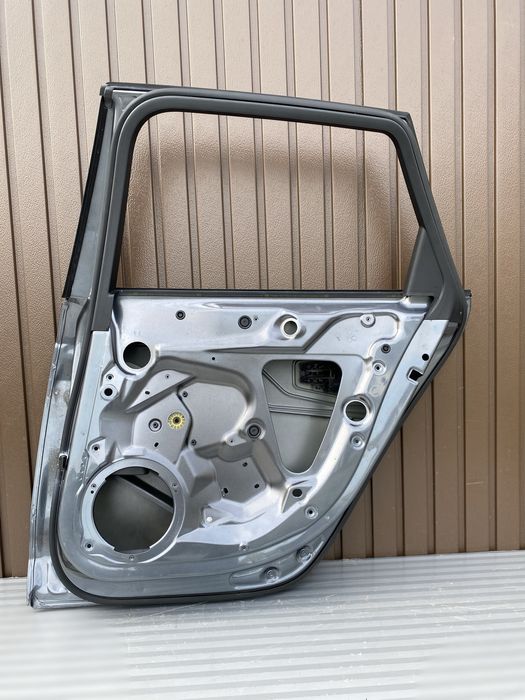 Usa dr spate breack Audi A4 B8.5 Facelift 2011-2015 cod culoare LX7R