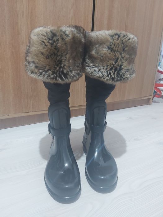 Cizme dama cu blana  pt mărimea 37