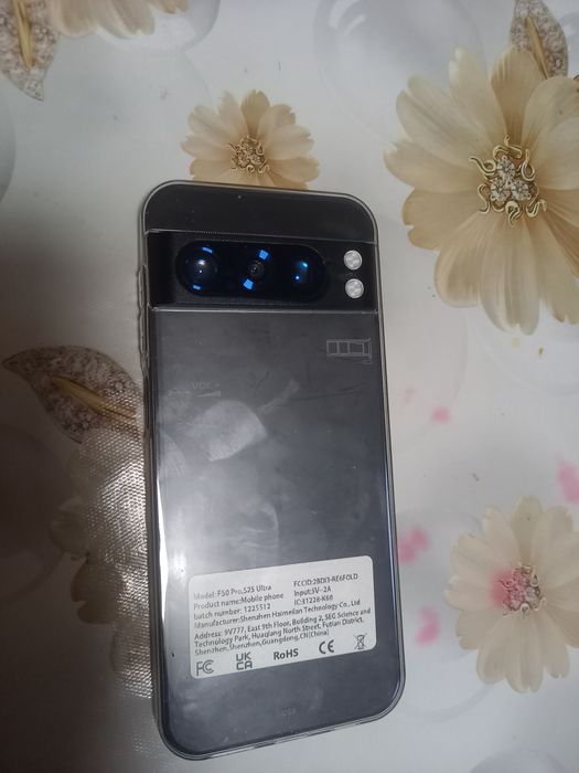 Продам смартфон, озу 12.