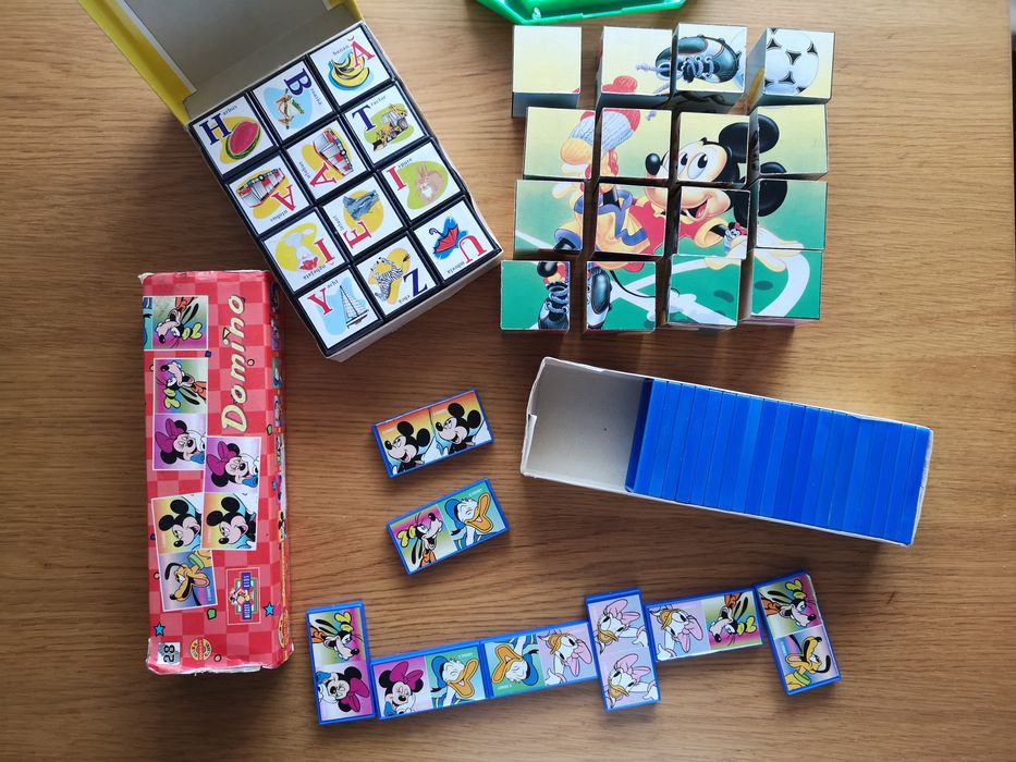 Jocuri, domino Disney, cuburi Disney, cuburi cu litere