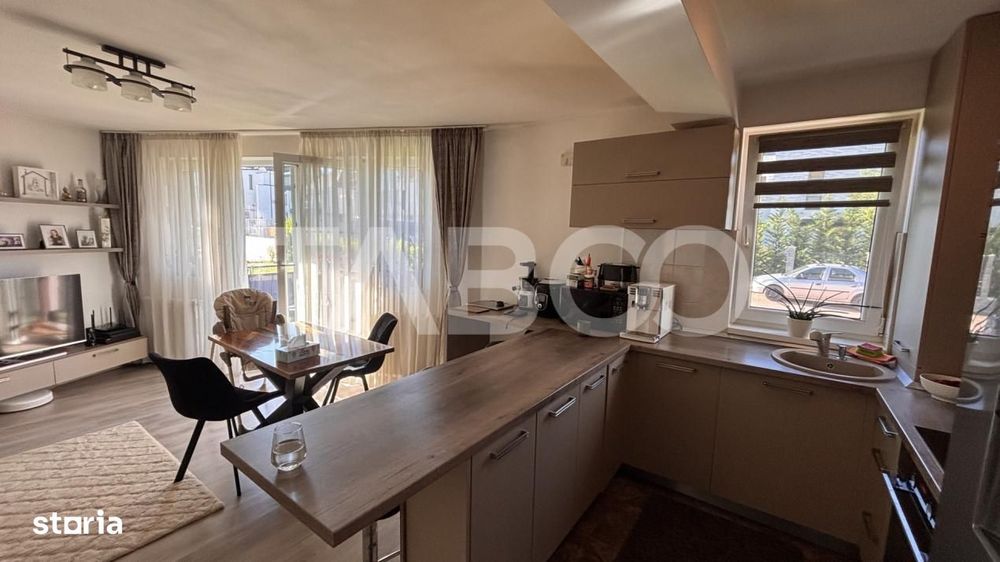 Apartament 3 camere de vanzare 65mpu cu loc de parcare
