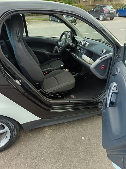 Vând Smart ForTwo