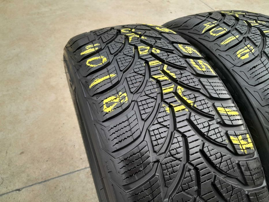 Doua anvelope de iarna 225 55 17 bridgestone blizzak LM 32 profil 8 mm