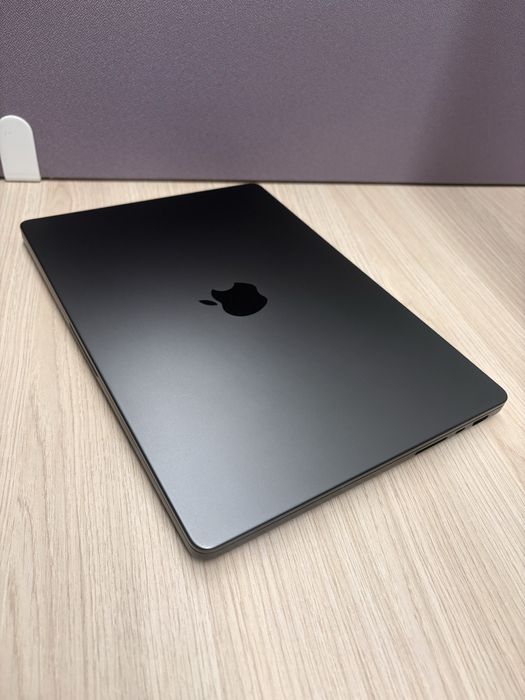 MacBook Pro 14" M3 Pro – 18GB RAM / 512GB – Като нов