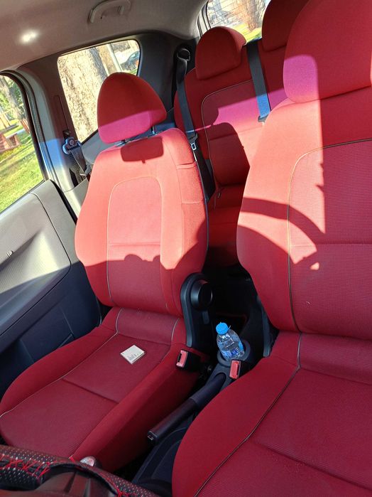 Дамска кола малка