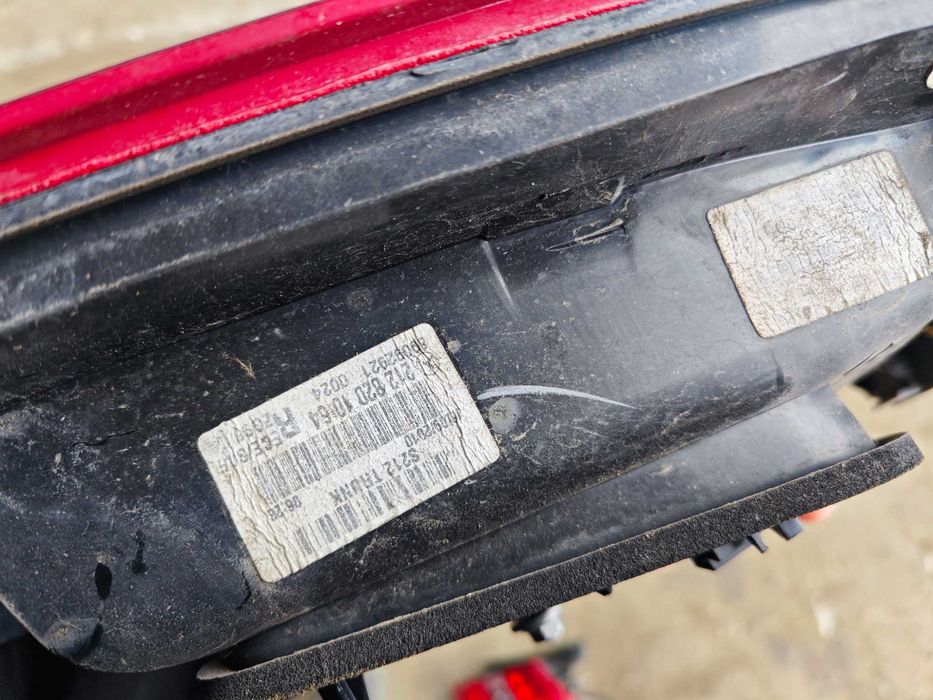 Комплект Стоп Mercedes W212 Комби Е класа Стопове с диоден мигач