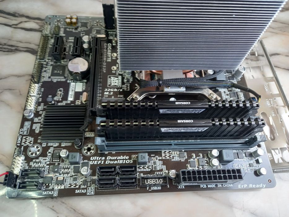 Дънна платка GIGABYTE GA-B150M-DS3P+ Intel® Core i7-7700+8gb lga 1151