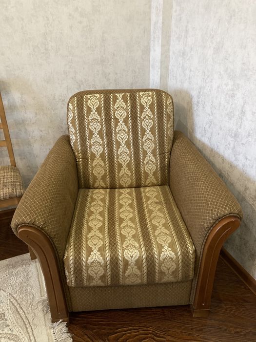 Диван,мини диван и кресло