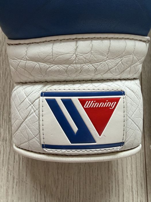 Продавам оригинални боксови ръкавици Winning 14 oz, връзки (lace-up)