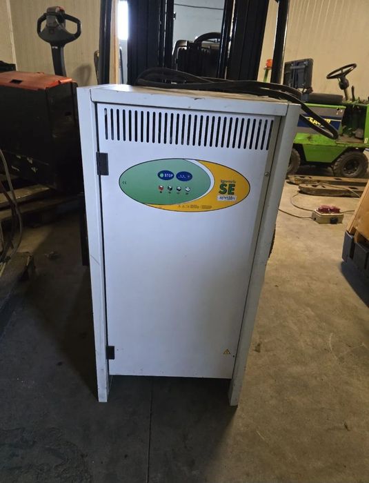 Statie incarcare Stivuitor / Transpalet electric