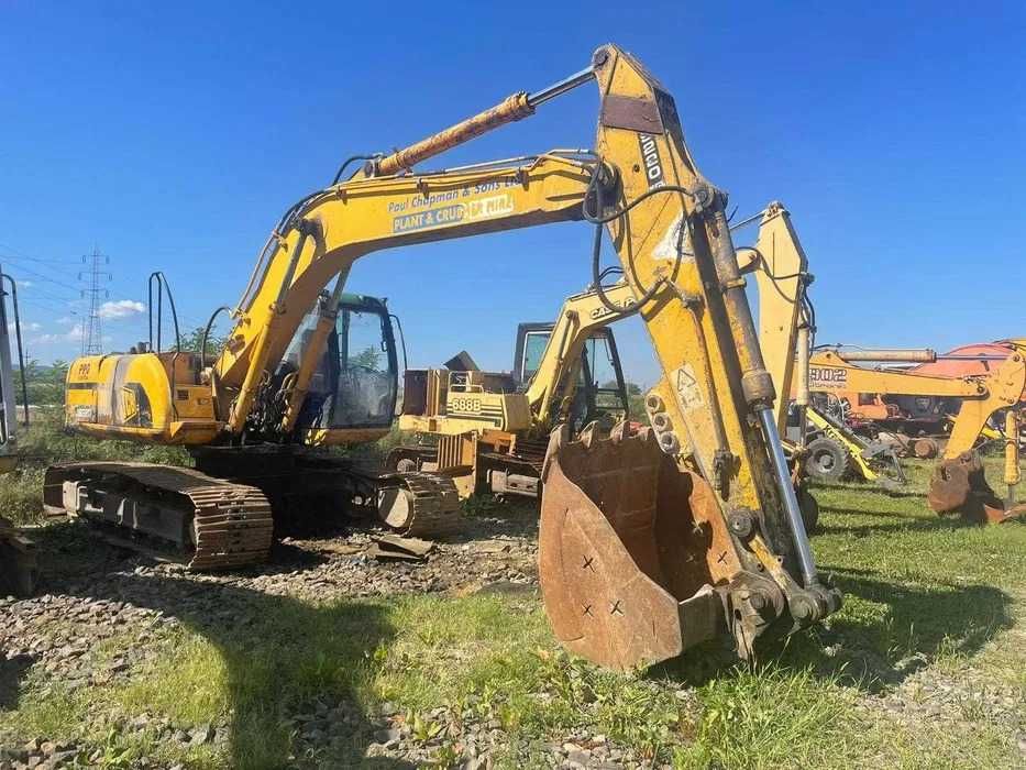 Dezmembrez excavator JCB JS 220 -piese de schimb JCB