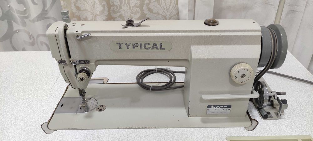 Сотилади/ Продается швейная машина TYPICAL