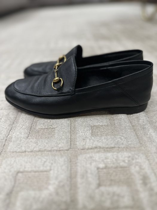 Продам лоферы черные