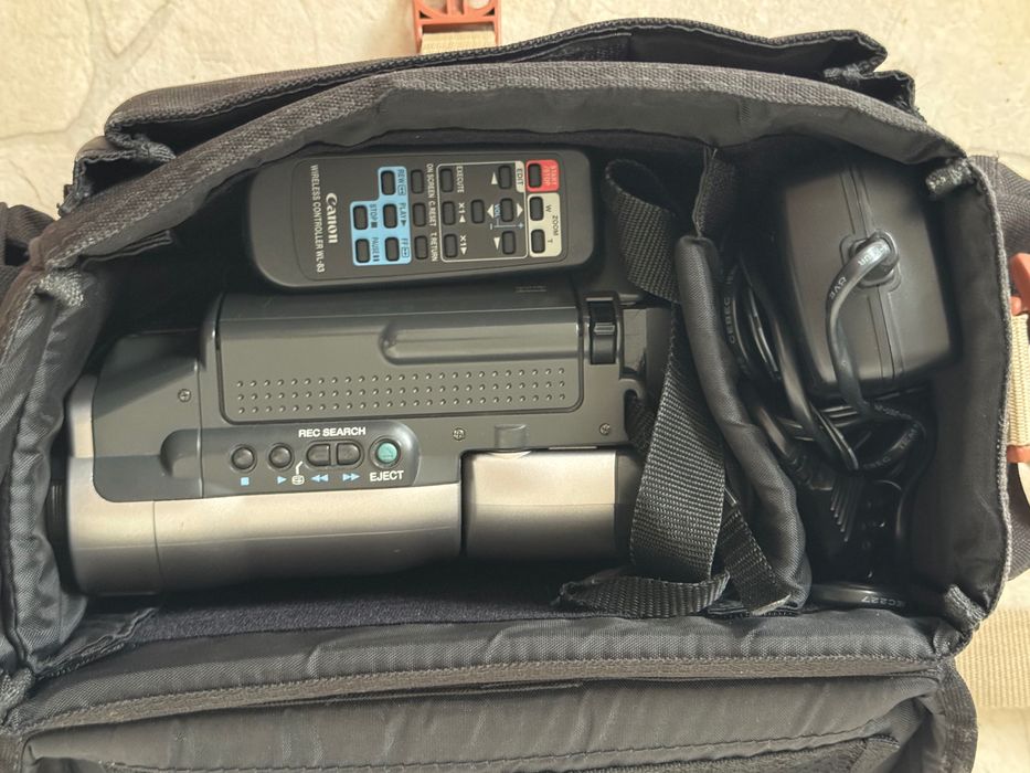 Camera video CANON UC-V200
