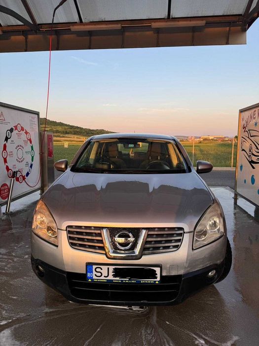 Nissan qashqai. An 2008