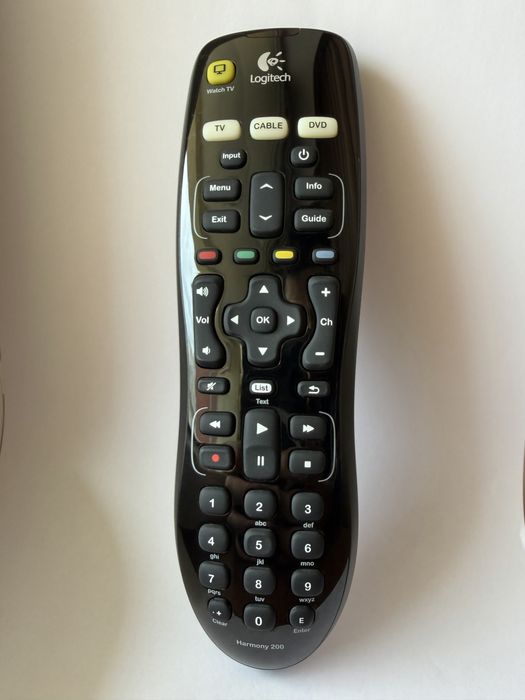 Logitech Harmony 200 – Telecomandă universală programabilă, ca nouă + cablu USB