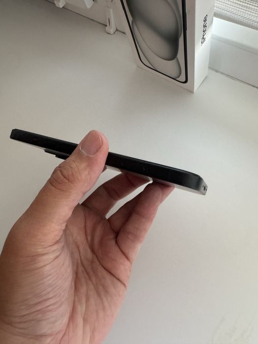 Продам Iphone 15, 128gb