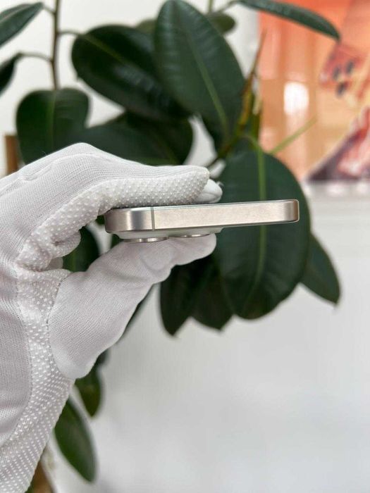 iPhone 15 Pro 256Gb White Titanium