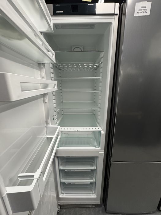 Combină frigorifică Liebherr CNef 4835 Comfort NoFrost