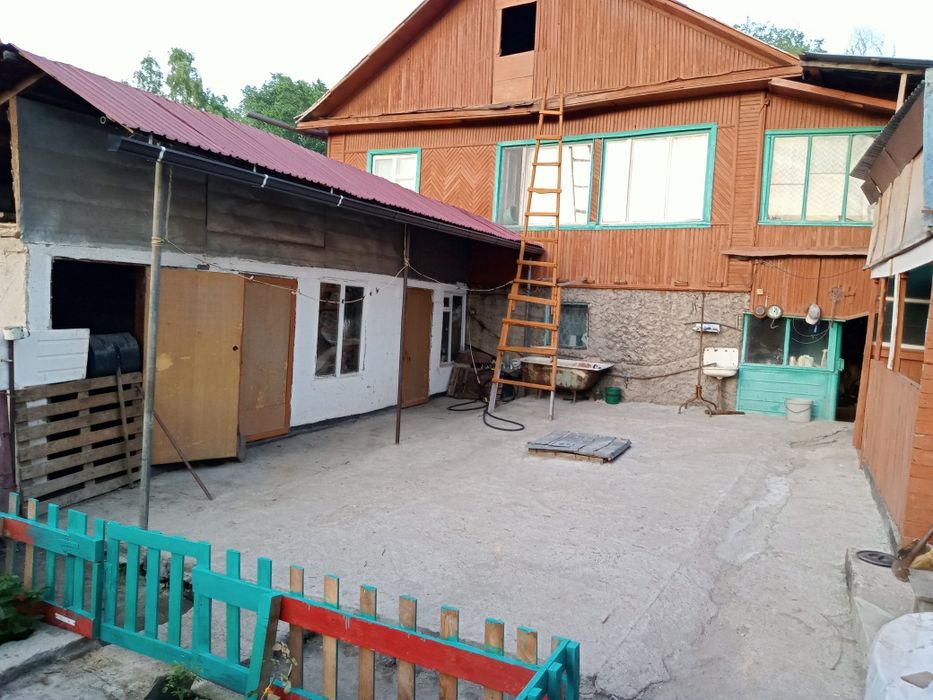 Продам дом двухэтажный