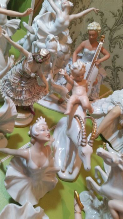 Колекция статуэток