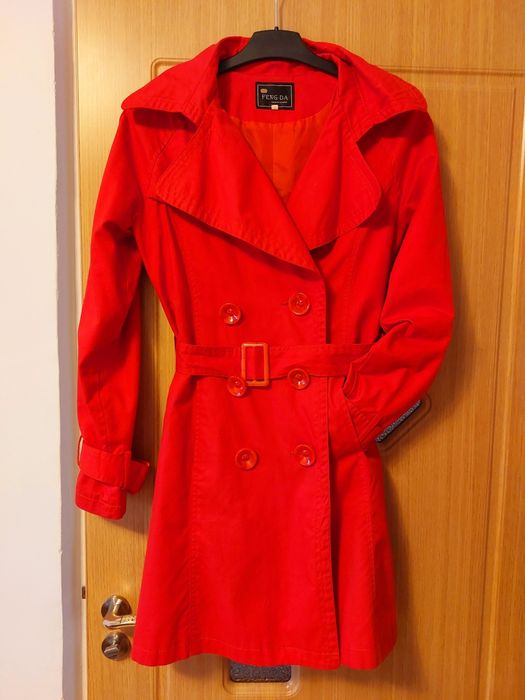 Trenci rosu elegant, masura M