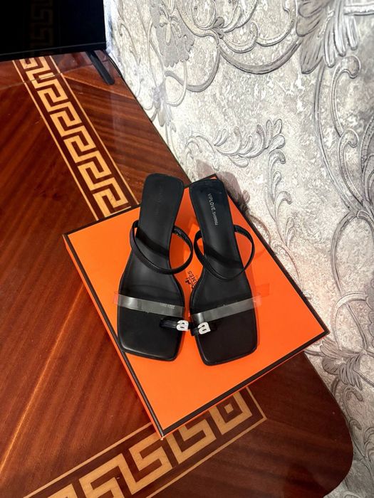 Женская обувь почти новая