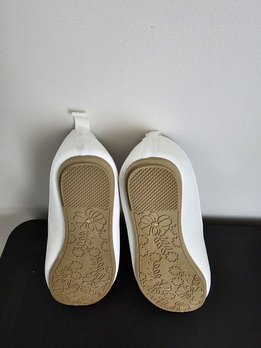 Balerini marimea 30, cu aprox 18,5 cm la interior