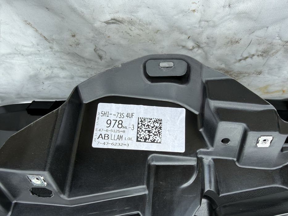 Арматурно Табло с Аербег ОРИГИНАЛНО / GOLF 8 V||| 2021г. ГОЛФ 8 / 2бр. Предни колани / Аербег Волан / Airbag