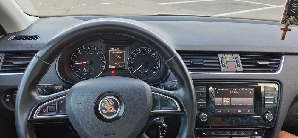Autoturism Skoda Octavia 3