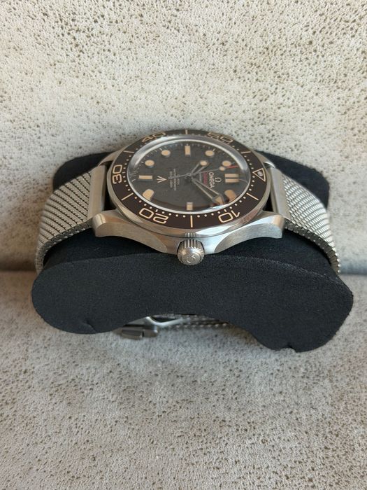Omega Bond 007 Titanium