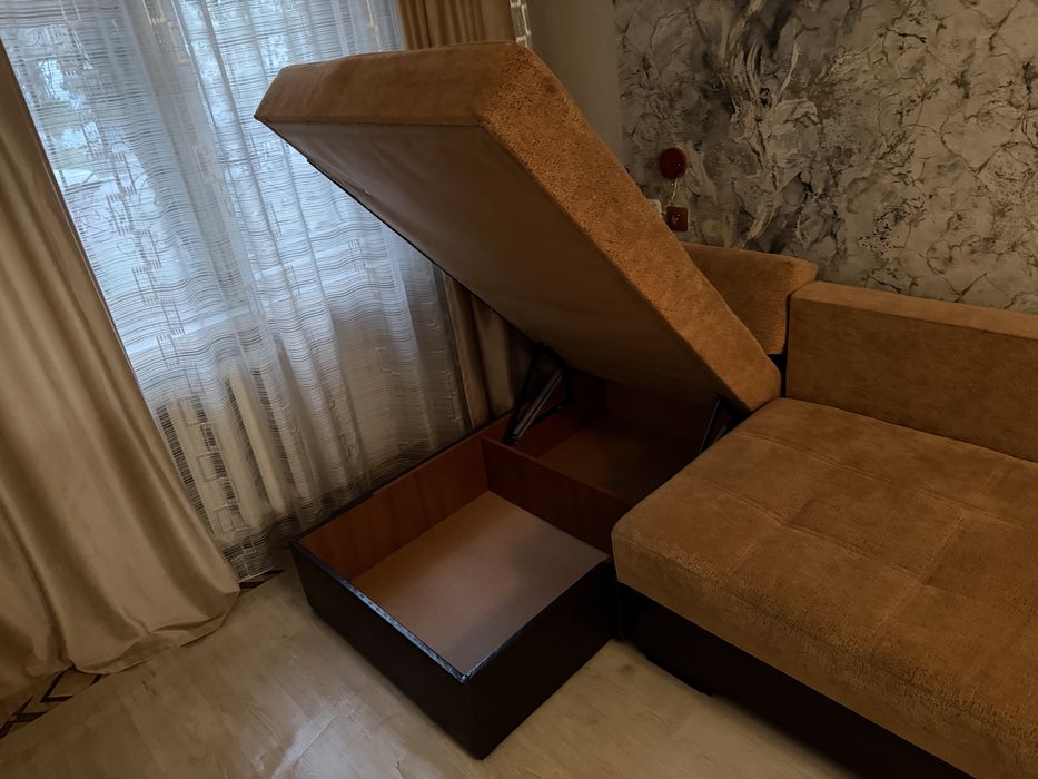 Продаю диван в хорошем состоянйй