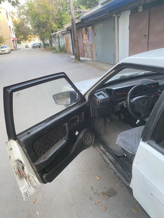 Продам ваз 21099