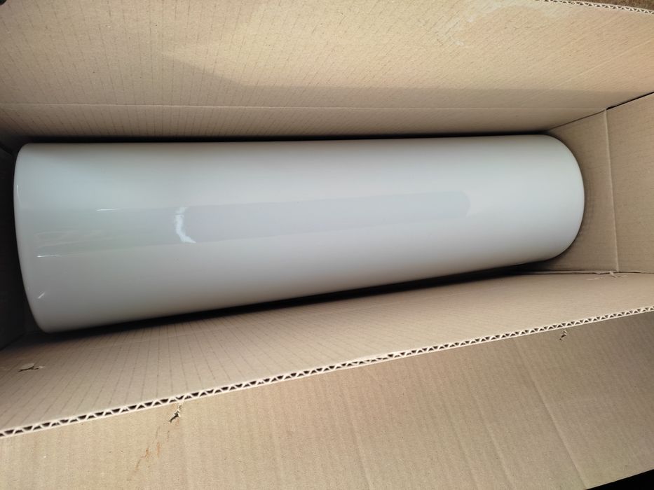 Пьедестал белый новый