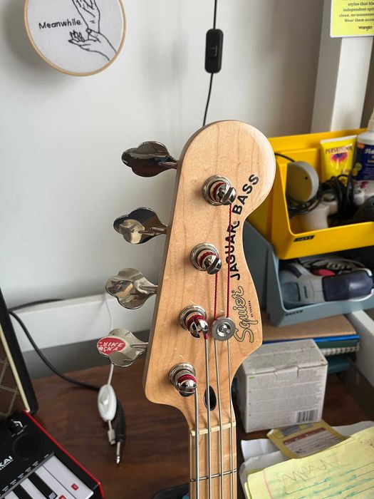 Fender Squier Affinity Jaguar Bass H - medium scale 32" - Lake Placid Blue - модифициран и професионално интониран