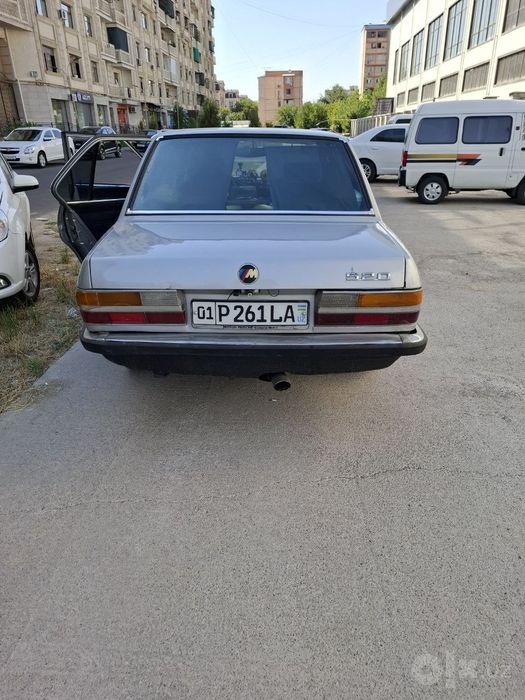 Продается автомобиль BMW E28 M20 520