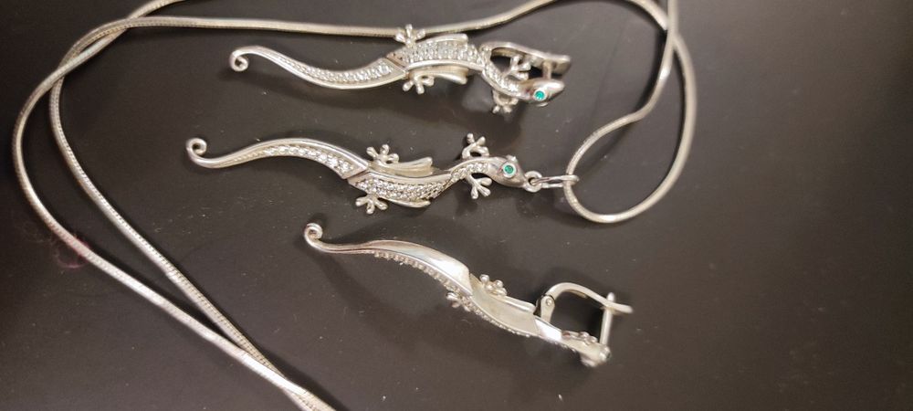 Продам недорого серебро