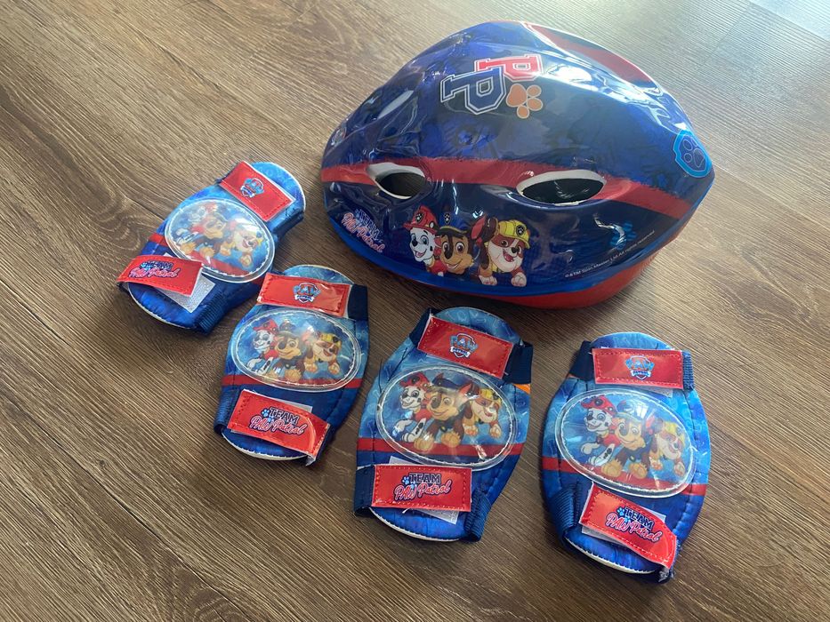 Casca Paw Patrol si set protectie