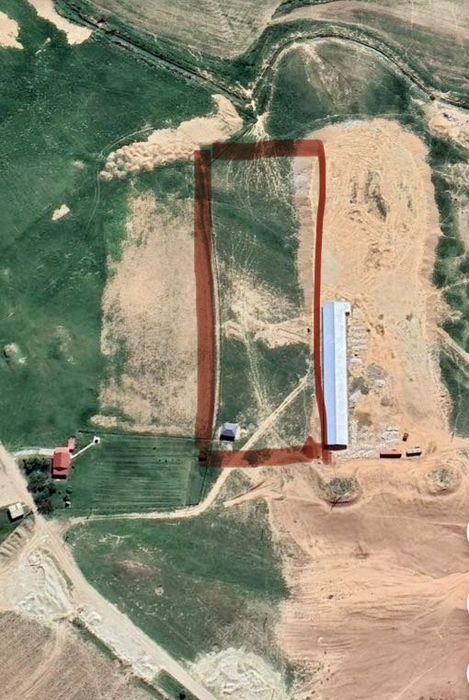 Кибрай майскийда 150 сўтих ер сотилади. Кадастр бор. Доимий фойдал.