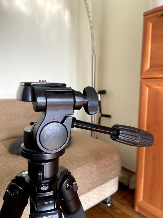 Штатив Weifeng WF-6663A