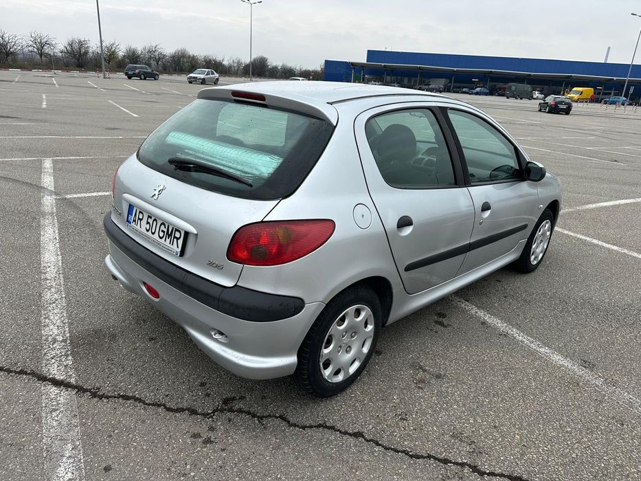 Vand Peugeot 206,benzina an 2007