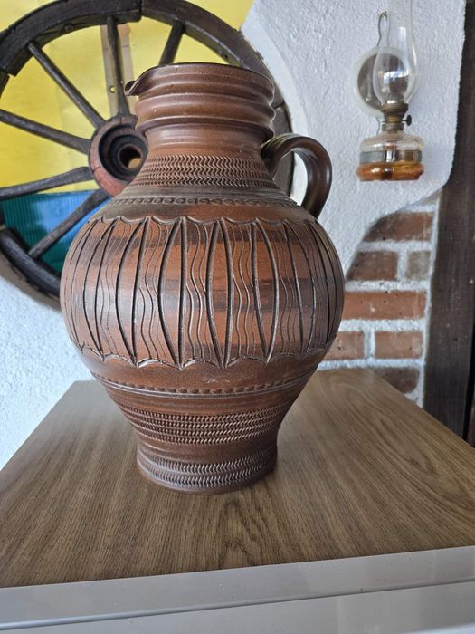 Керамична витич ваза