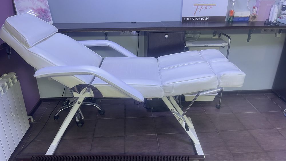 Кресло-кушетка педикюрное 2 в 1