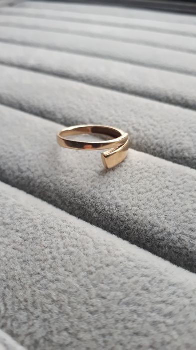 золотой кольца желтой, 585-проба цена указано за грам.